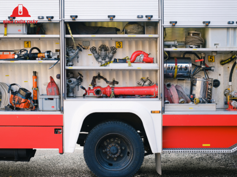 dụng cụ của lính cứu